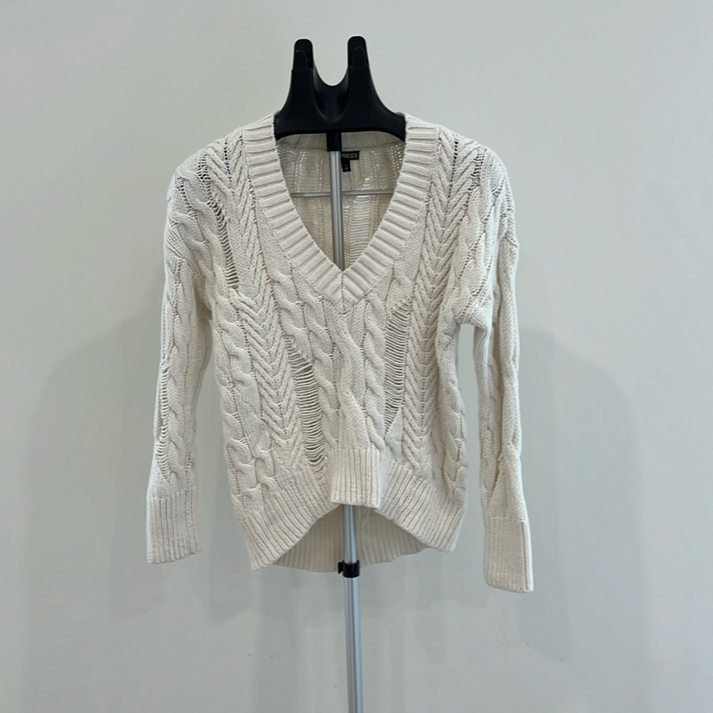 Long sleeve distressed top